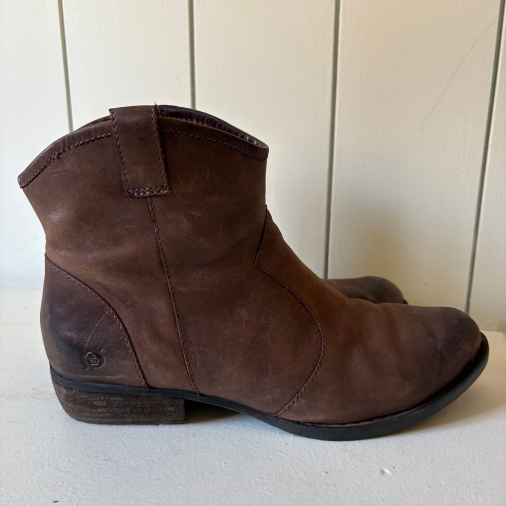Born Dark Brown Ankle Booties leather 10